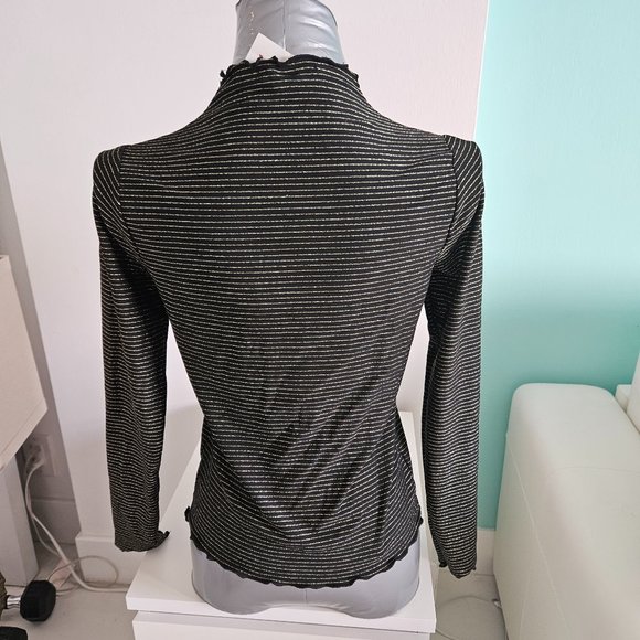 fitted sexy long sleeve, high neck shirt Black with gold shimmer stripes Med - Picture 3 of 4